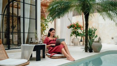 How Travel Advisors Can Balance High-Touch Service with Streamlined Technology