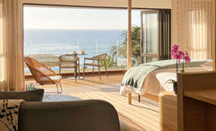 Sala Beach House offers uninterrupted ocean views and a genuine sense of calm, just steps from Salt Rock’s shoreline.
