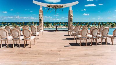 What's Trending in the Luxury Destination Wedding Market